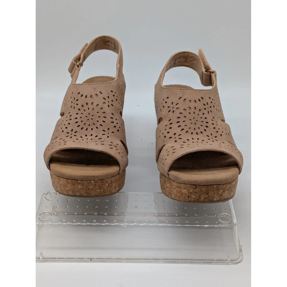 Clarks Collection Women's 8.5M Tan Suede Perforated Cork Wedge Sandals